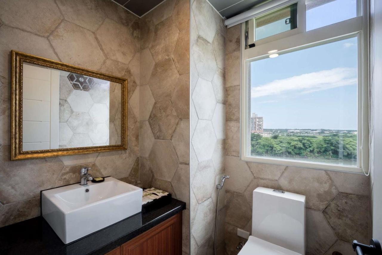 The White Paris Hotell Jiaoxi Eksteriør bilde